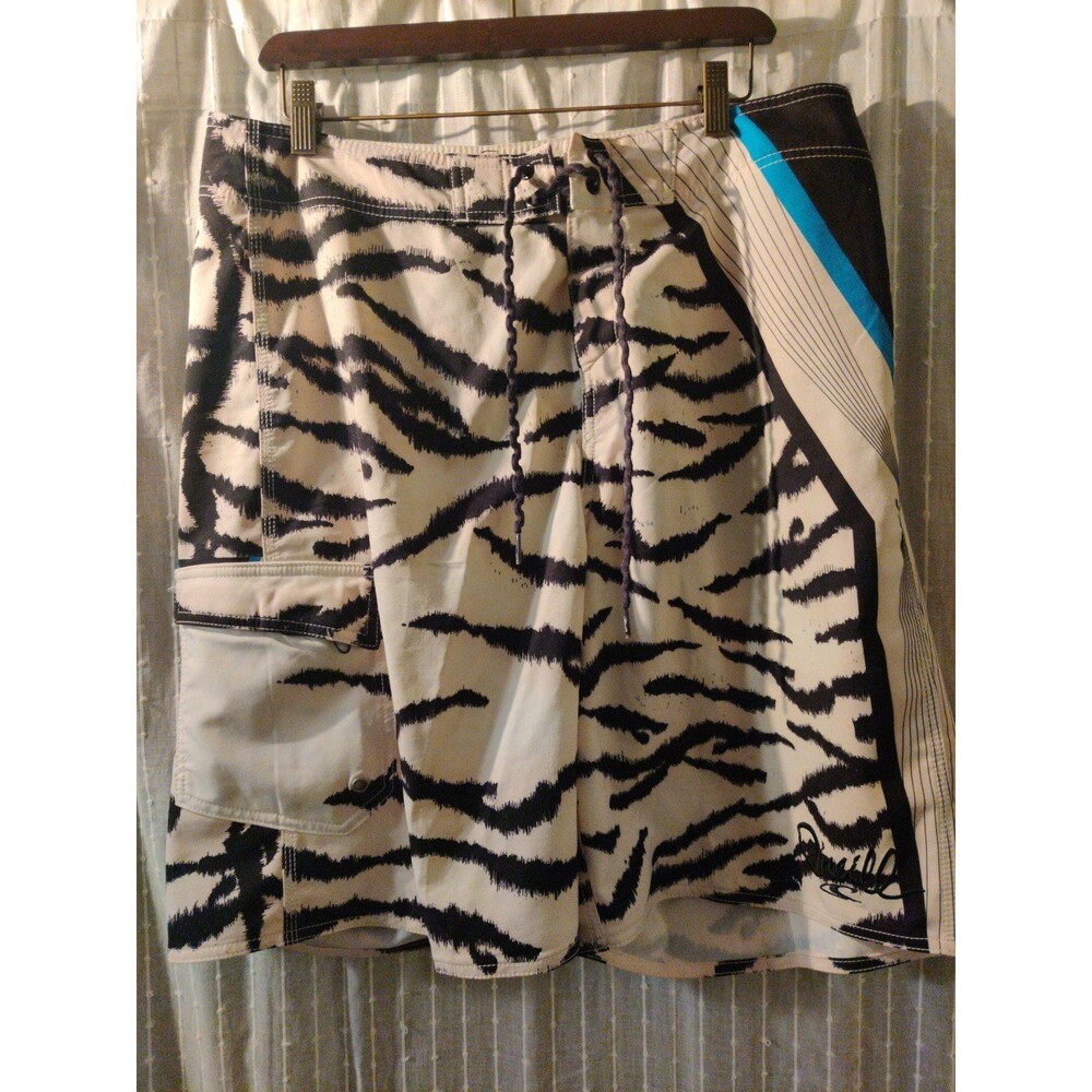 O'Neill boardshorts size 34